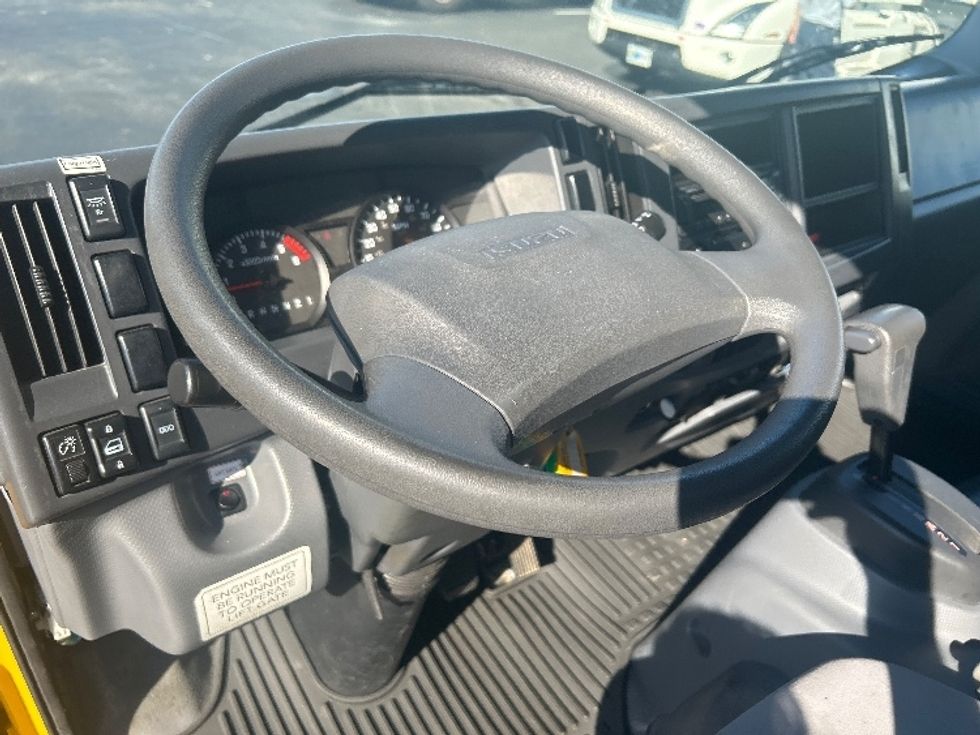 Light Duty Box Truck-Light and Medium Duty Trucks-Isuzu-2021-NPR EFI-Swedesboro-NJ-103,188\n\t\tmiles-$ 37,000 - Image 17
