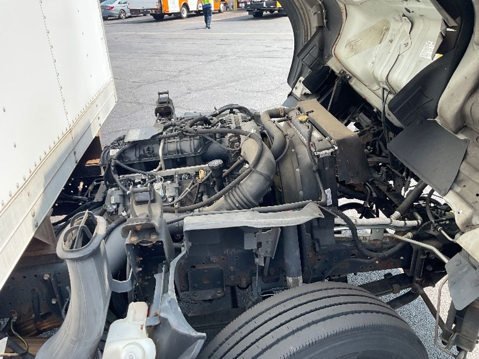 Light Duty Box Truck-Light and Medium Duty Trucks-Isuzu-2021-NPR EFI-Swedesboro-NJ-103,188\n\t\tmiles-$ 37,000 - Image 23