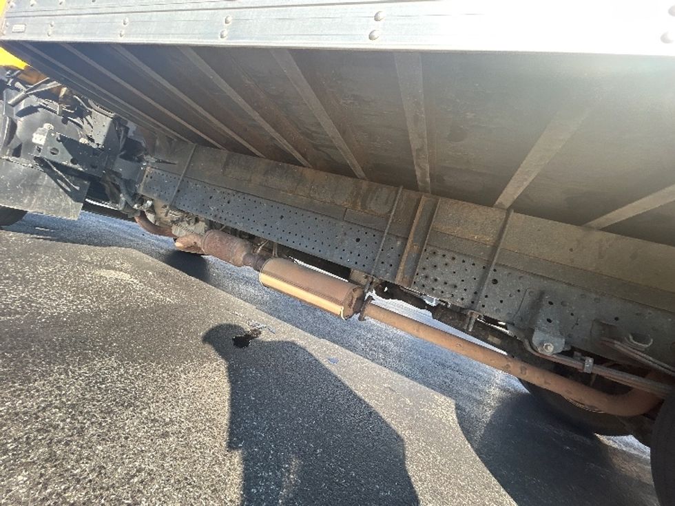 Light Duty Box Truck-Light and Medium Duty Trucks-Isuzu-2021-NPR EFI-Swedesboro-NJ-103,188\n\t\tmiles-$ 37,000 - Image 5