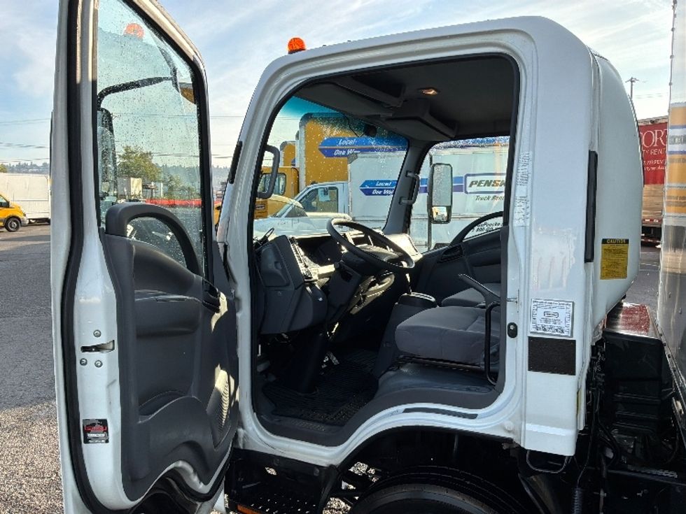 Light Duty Box Truck-Light and Medium Duty Trucks-Isuzu-2021-NPR EFI-Tacoma-WA-124,816\n\t\tmiles-$ 37,000 - Image 16
