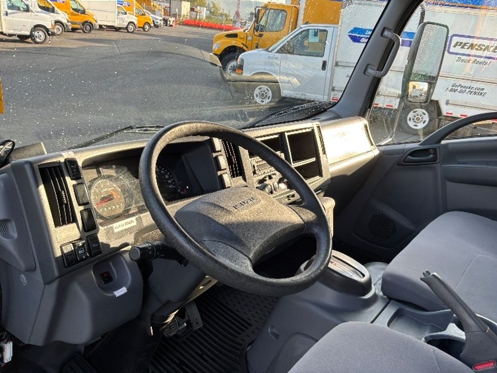 Light Duty Box Truck-Light and Medium Duty Trucks-Isuzu-2021-NPR EFI-Tacoma-WA-124,816\n\t\tmiles-$ 37,000 - Image 17