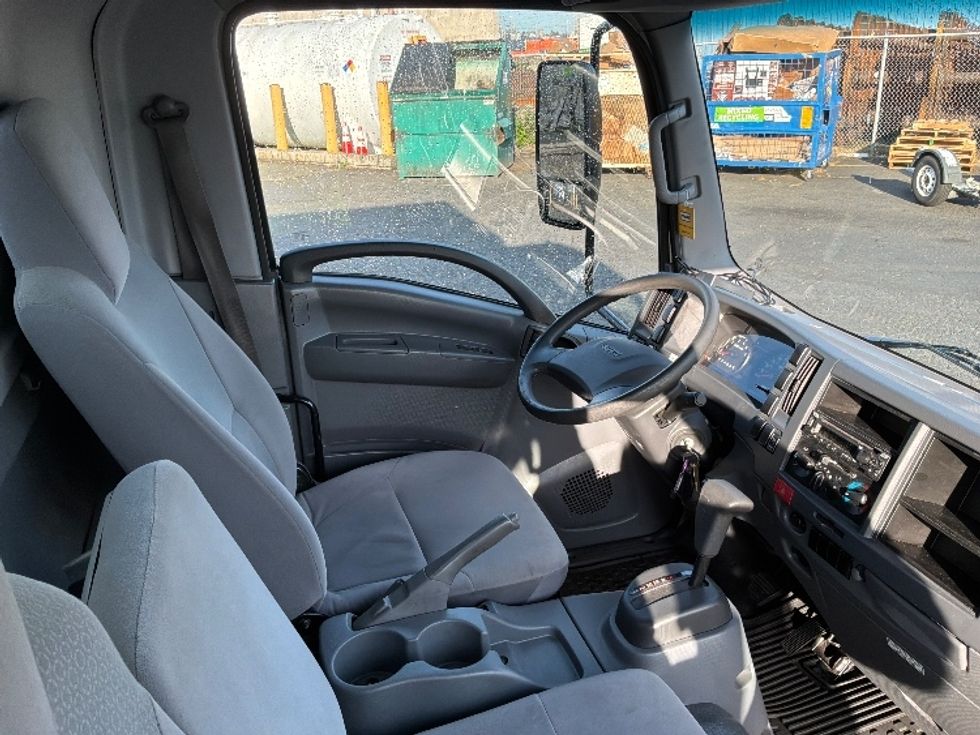 Light Duty Box Truck-Light and Medium Duty Trucks-Isuzu-2021-NPR EFI-Tacoma-WA-124,816\n\t\tmiles-$ 37,000 - Image 22