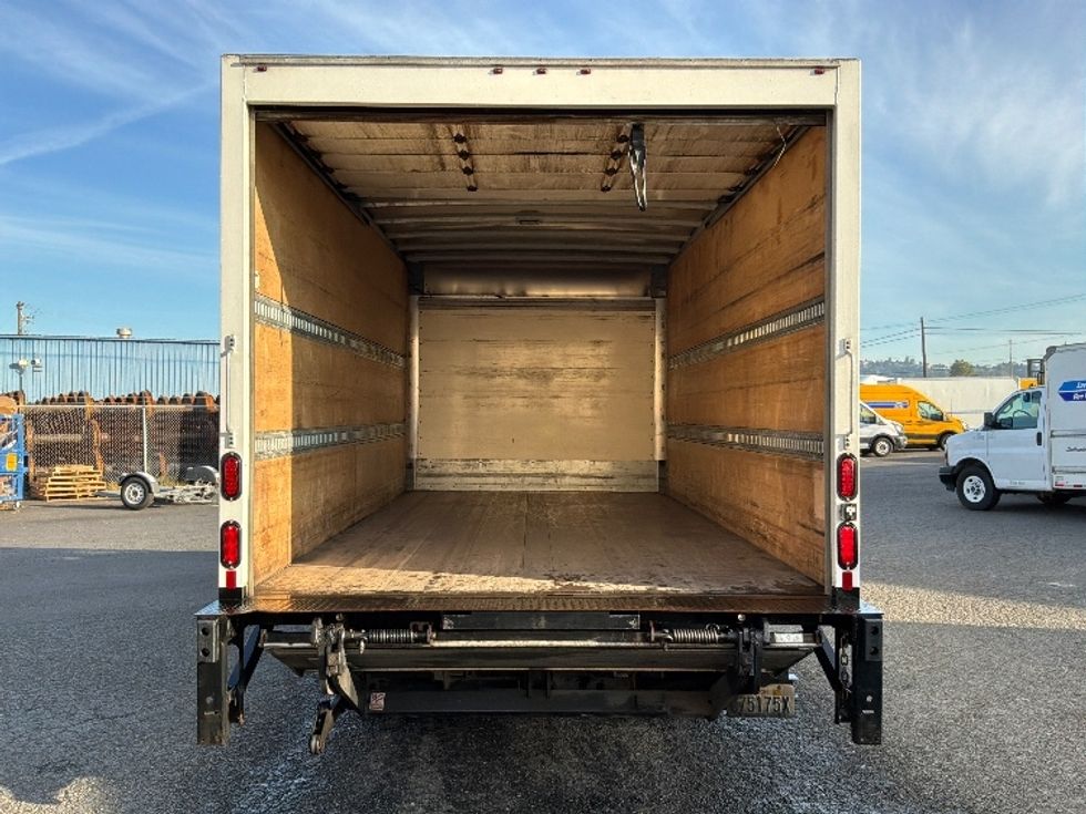 Light Duty Box Truck-Light and Medium Duty Trucks-Isuzu-2021-NPR EFI-Tacoma-WA-124,816\n\t\tmiles-$ 37,000 - Image 8