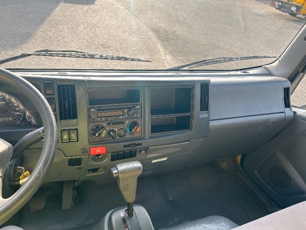 Light Duty Box Truck-Light and Medium Duty Trucks-Isuzu-2021-NPR EFI-Tallahassee-FL-116,485\n\t\tmiles-$ 36,250 - Image 18