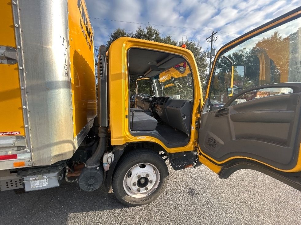 Light Duty Box Truck-Light and Medium Duty Trucks-Isuzu-2021-NPR EFI-Tallahassee-FL-116,485\n\t\tmiles-$ 36,250 - Image 20