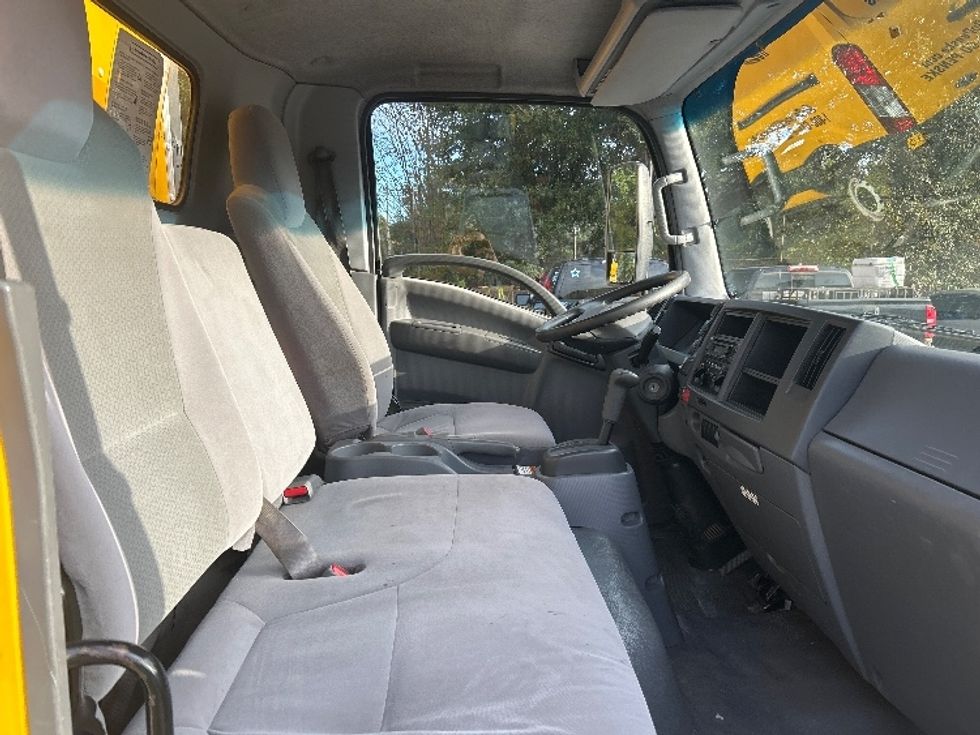 Light Duty Box Truck-Light and Medium Duty Trucks-Isuzu-2021-NPR EFI-Tallahassee-FL-116,485\n\t\tmiles-$ 36,250 - Image 22