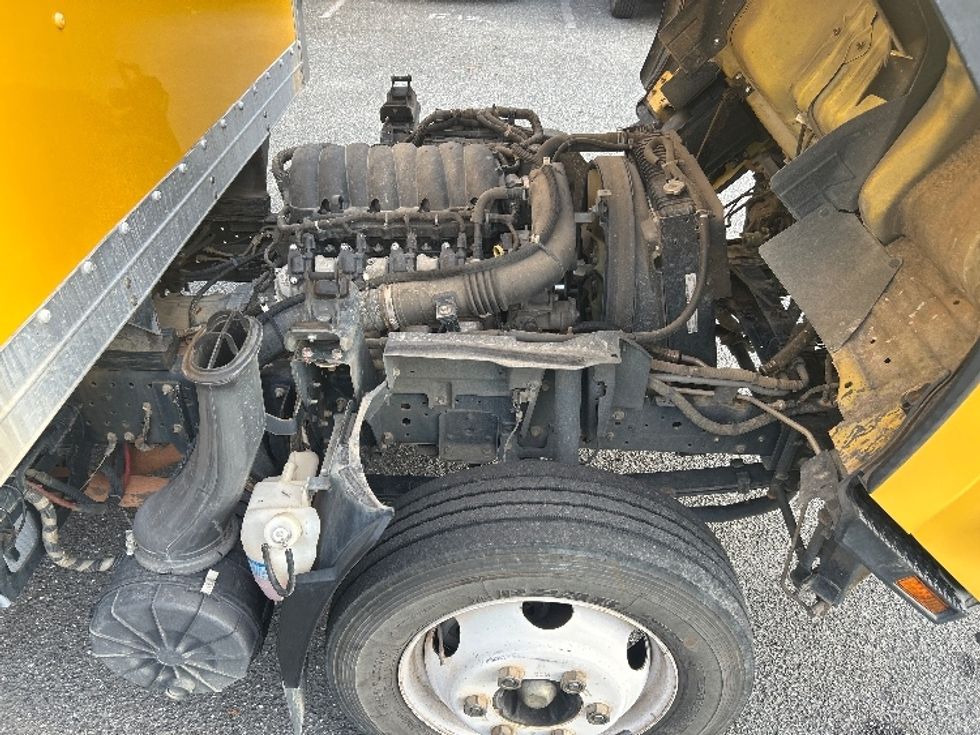 Light Duty Box Truck-Light and Medium Duty Trucks-Isuzu-2021-NPR EFI-Tallahassee-FL-116,485\n\t\tmiles-$ 36,250 - Image 23