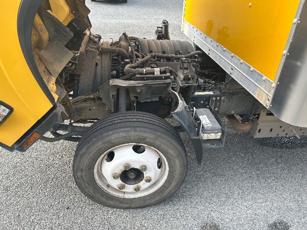 Light Duty Box Truck-Light and Medium Duty Trucks-Isuzu-2021-NPR EFI-Tallahassee-FL-116,485\n\t\tmiles-$ 36,250 - Image 24