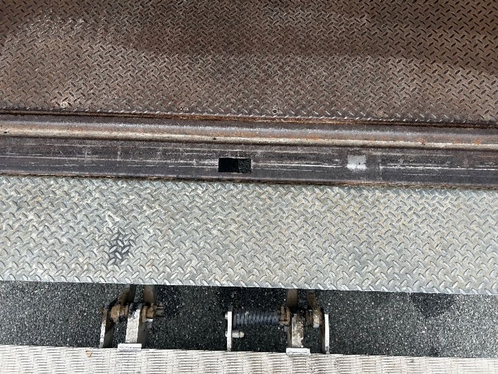 Light Duty Box Truck-Light and Medium Duty Trucks-Isuzu-2021-NPR EFI-Tallahassee-FL-120,019\n\t\tmiles-$ 35,500 - Image 10