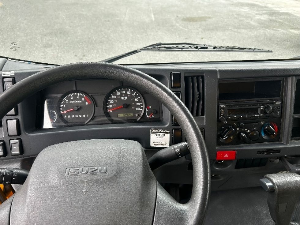 Light Duty Box Truck-Light and Medium Duty Trucks-Isuzu-2021-NPR EFI-Tallahassee-FL-120,019\n\t\tmiles-$ 35,500 - Image 17