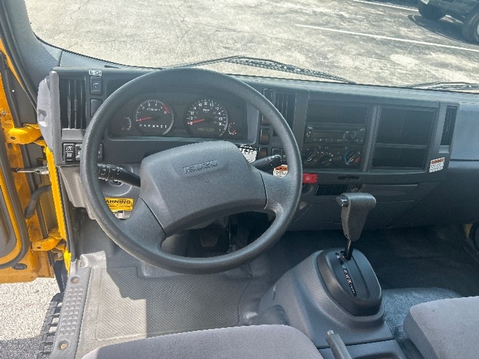 Light Duty Box Truck-Light and Medium Duty Trucks-Isuzu-2021-NPR EFI-Tampa-FL-100,510\n\t\tmiles-$ 39,500 - Image 16