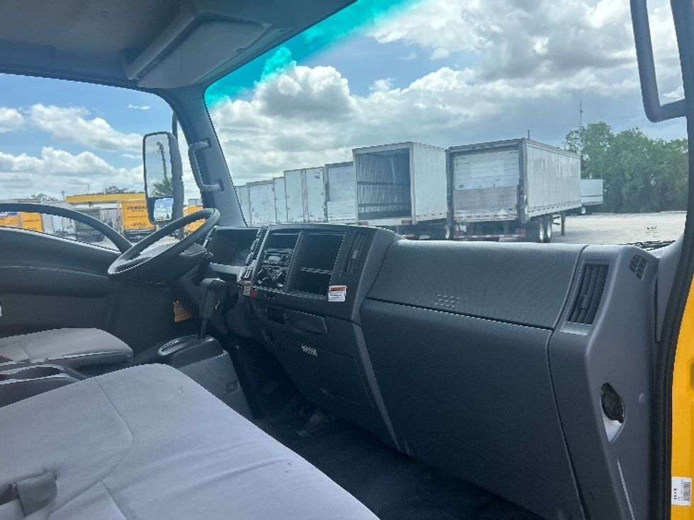Light Duty Box Truck-Light and Medium Duty Trucks-Isuzu-2021-NPR EFI-Tampa-FL-100,510\n\t\tmiles-$ 39,500 - Image 20