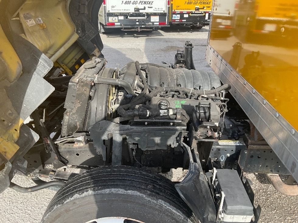 Light Duty Box Truck-Light and Medium Duty Trucks-Isuzu-2021-NPR EFI-Tampa-FL-100,558\n\t\tmiles-$ 39,750 - Image 24