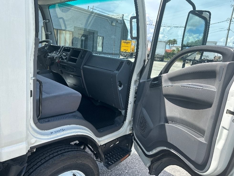Light Duty Box Truck-Light and Medium Duty Trucks-Isuzu-2021-NPR EFI-Tampa-FL-132,771\n\t\tmiles-$ 36,750 - Image 20