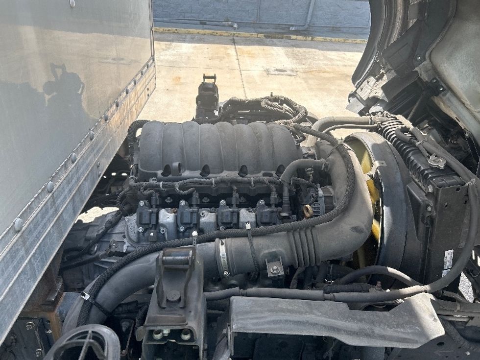 Light Duty Box Truck-Light and Medium Duty Trucks-Isuzu-2021-NPR EFI-Tampa-FL-132,771\n\t\tmiles-$ 36,750 - Image 23