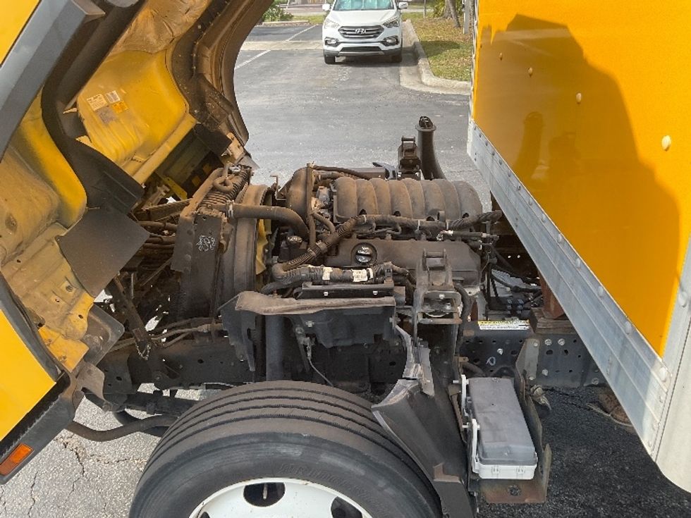 Light Duty Box Truck-Light and Medium Duty Trucks-Isuzu-2021-NPR EFI-Tampa-FL-95,768\n\t\tmiles-$ 40,000 - Image 24