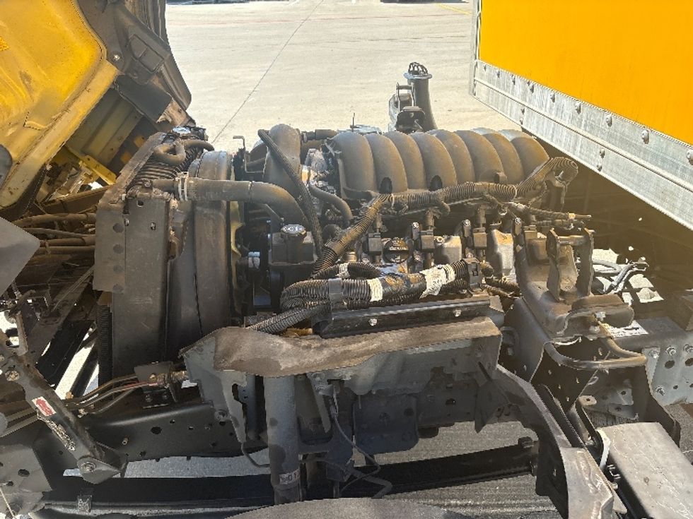 Light Duty Box Truck-Light and Medium Duty Trucks-Isuzu-2021-NPR EFI-Torrance-CA-128,746\n\t\tmiles-$ 35,250 - Image 24