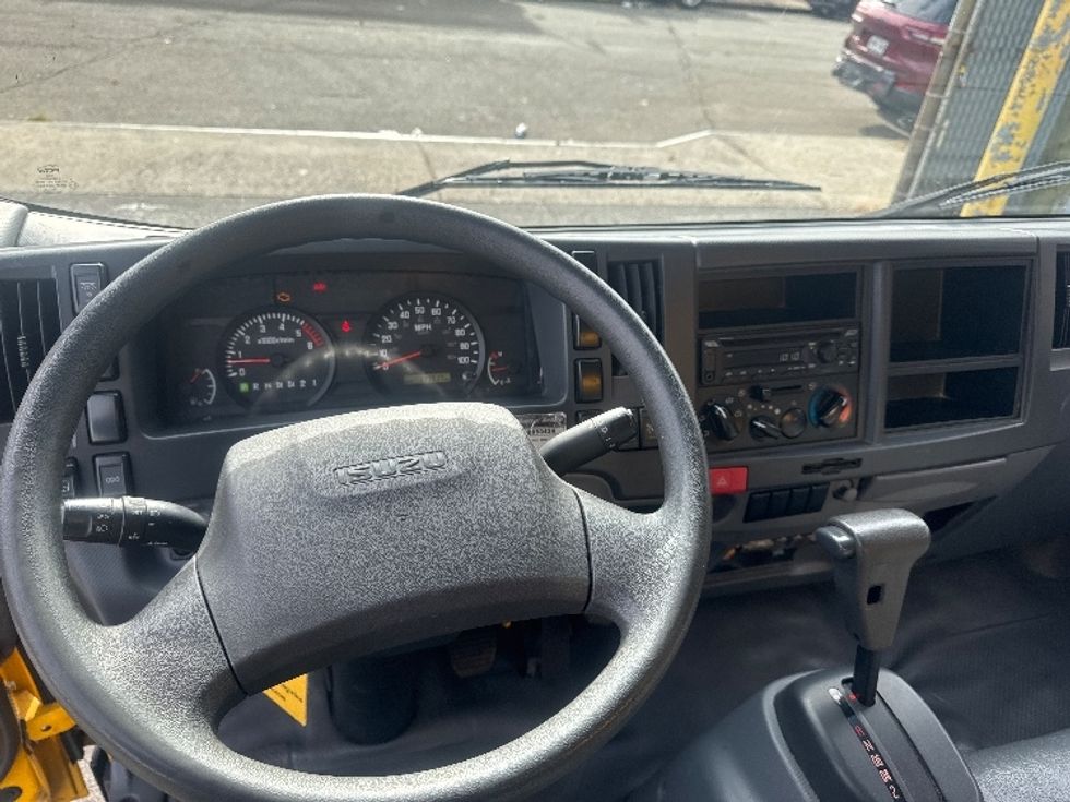 Light Duty Box Truck-Light and Medium Duty Trucks-Isuzu-2021-NPR EFI-West Babylon-NY-112,052\n\t\tmiles-$ 34,000 - Image 17