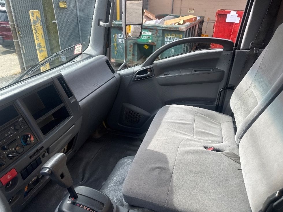 Light Duty Box Truck-Light and Medium Duty Trucks-Isuzu-2021-NPR EFI-West Babylon-NY-112,052\n\t\tmiles-$ 34,000 - Image 19
