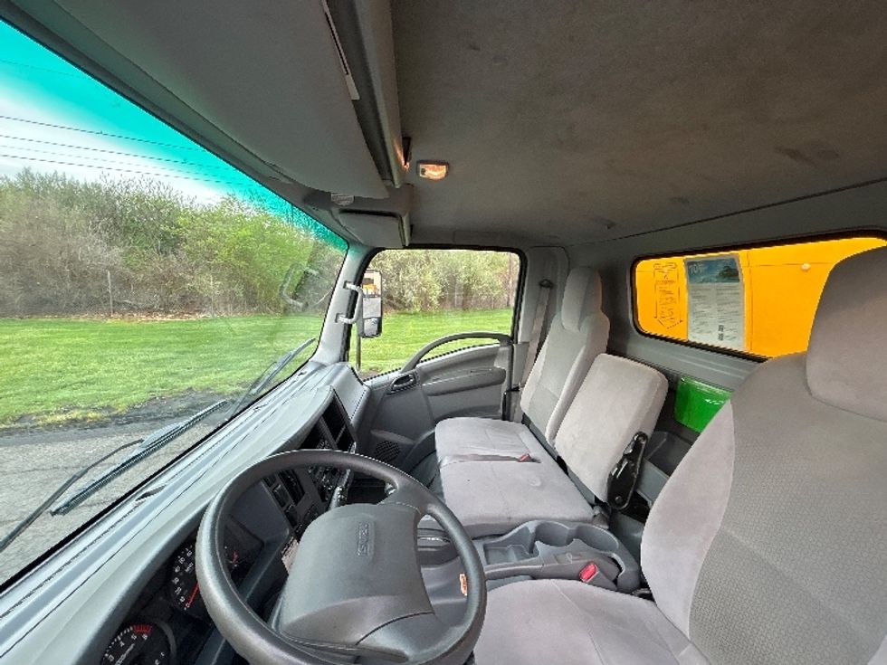 Light Duty Box Truck-Light and Medium Duty Trucks-Isuzu-2021-NPR EFI-White Deer-PA-104,732\n\t\tmiles-$ 37,500 - Image 19