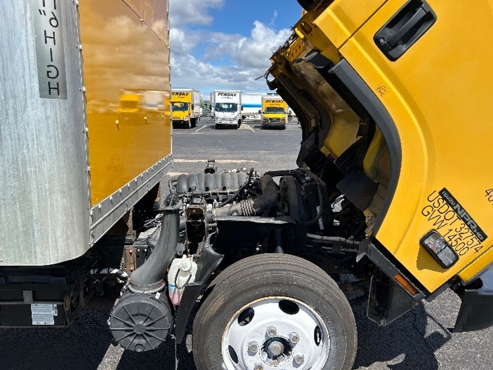 Light Duty Box Truck-Light and Medium Duty Trucks-Isuzu-2021-NPR EFI-White Deer-PA-104,732\n\t\tmiles-$ 37,500 - Image 23
