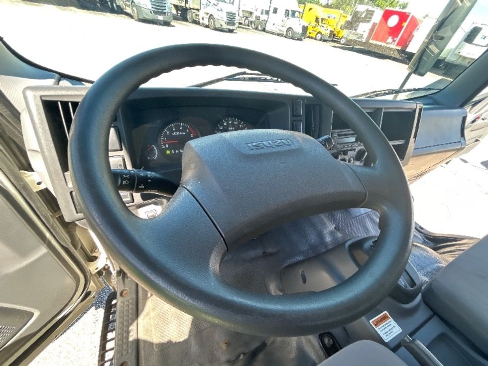 Light Duty Box Truck-Light and Medium Duty Trucks-Isuzu-2021-NPR EFI-Wickliffe-OH-122,923\n\t\tmiles-$ 34,250 - Image 17