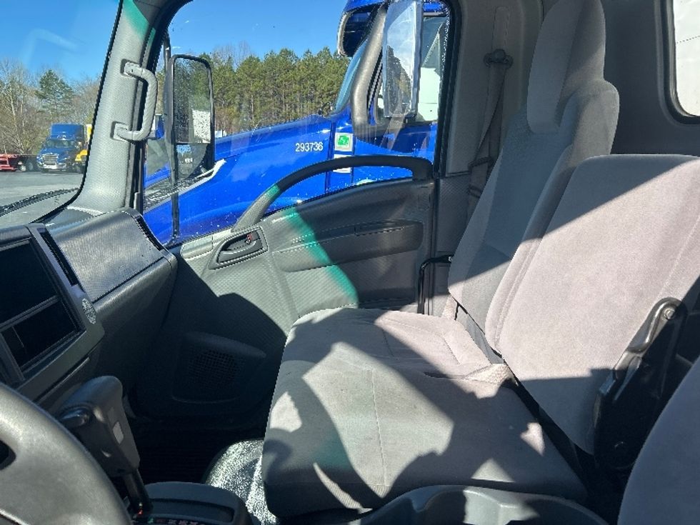 Light Duty Box Truck-Light and Medium Duty Trucks-Isuzu-2021-NPR EFI-Winston Salem-NC-71,364\n\t\tmiles-$ 44,000 - Image 19