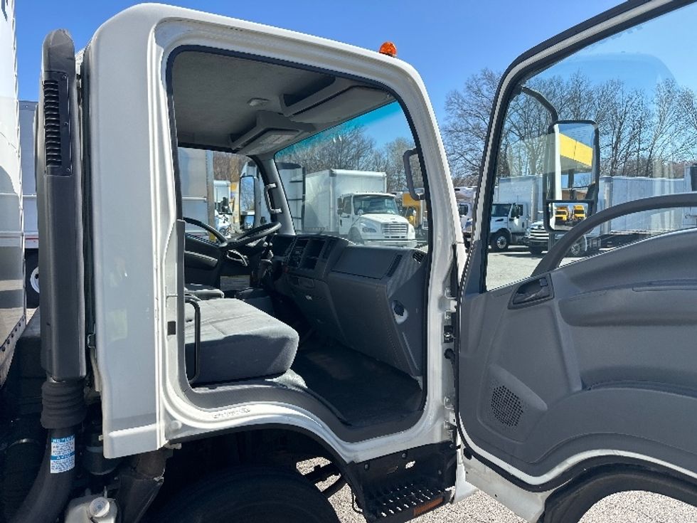 Light Duty Box Truck-Light and Medium Duty Trucks-Isuzu-2021-NPR-Elmsford-NY-91,979\n\t\tmiles-$ 47,000 - Image 20