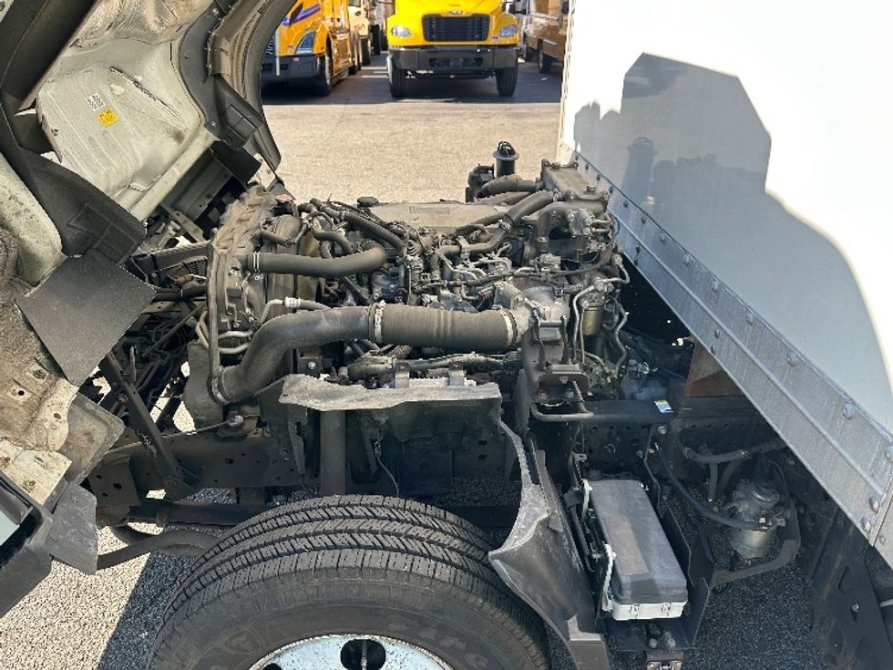 Light Duty Box Truck-Light and Medium Duty Trucks-Isuzu-2021-NPR-Elmsford-NY-91,979\n\t\tmiles-$ 47,000 - Image 24