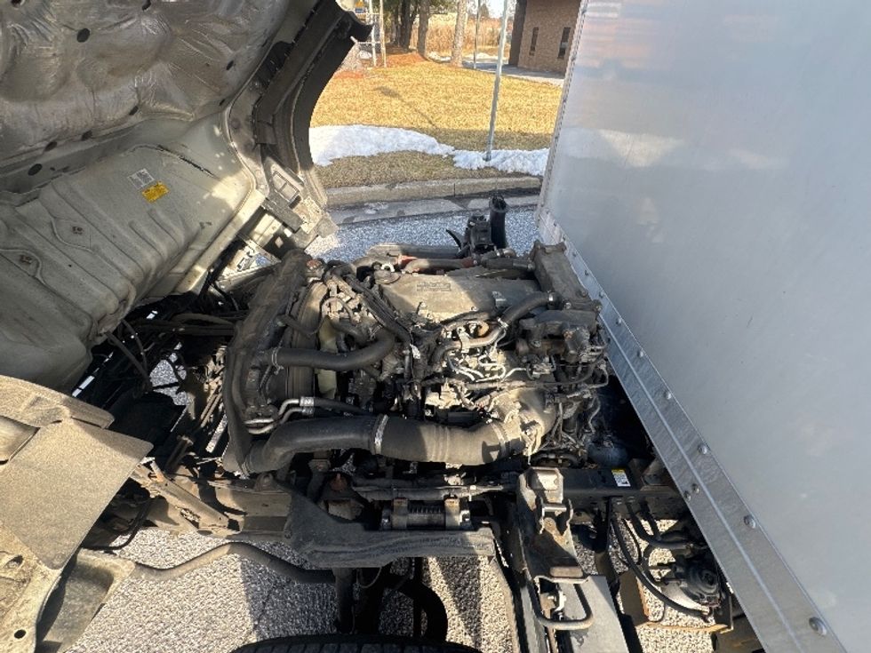 Light Duty Box Truck-Light and Medium Duty Trucks-Isuzu-2021-NPR-Essex-MD-183,835\n\t\tmiles-$ 25,500 - Image 23