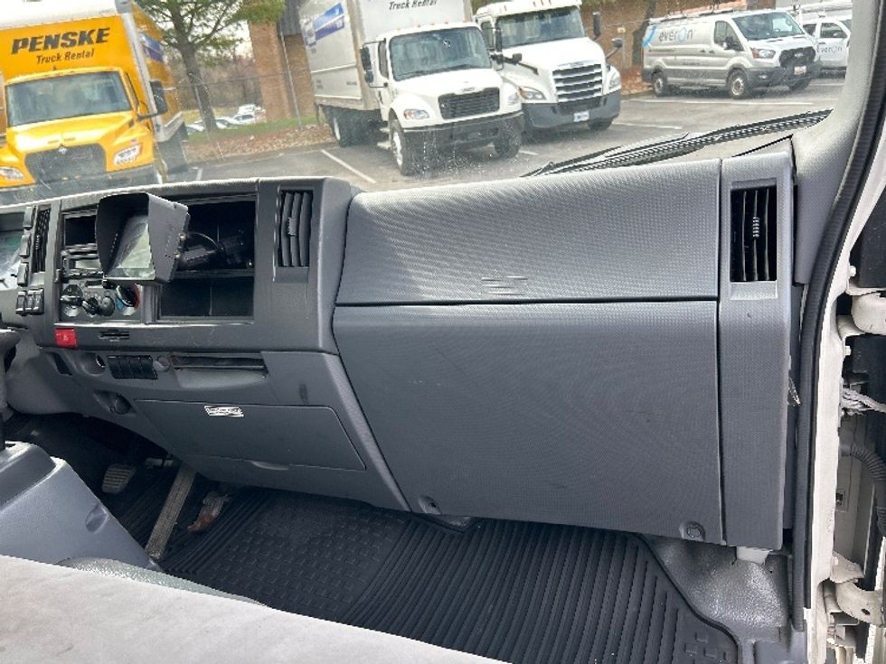 Light Duty Box Truck-Light and Medium Duty Trucks-Isuzu-2021-NPR-Essex-MD-200,456\n\t\tmiles-$ 23,250 - Image 21