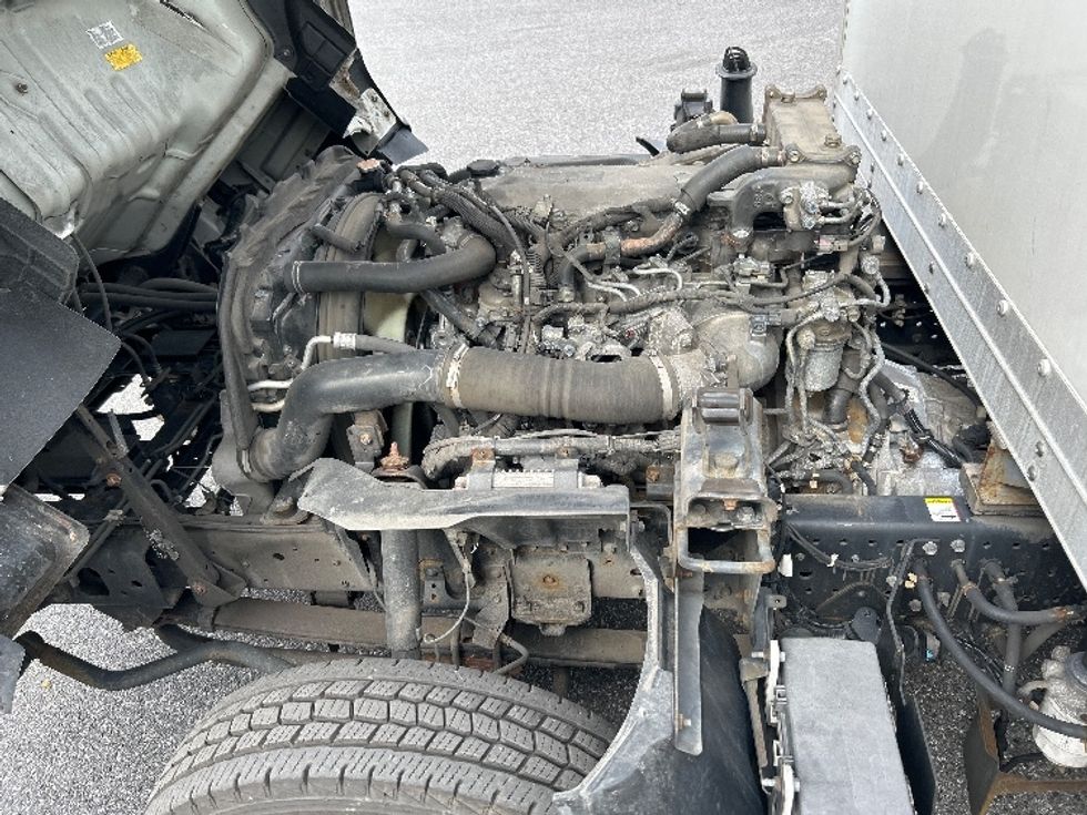 Light Duty Box Truck-Light and Medium Duty Trucks-Isuzu-2021-NPR-Essex-MD-200,456\n\t\tmiles-$ 23,250 - Image 23