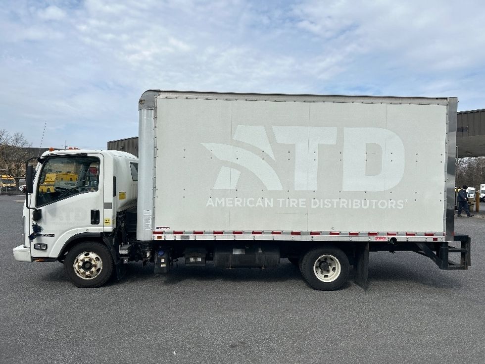 Light Duty Box Truck-Light and Medium Duty Trucks-Isuzu-2021-NPR-Essex-MD-200,456\n\t\tmiles-$ 23,250 - Image 4