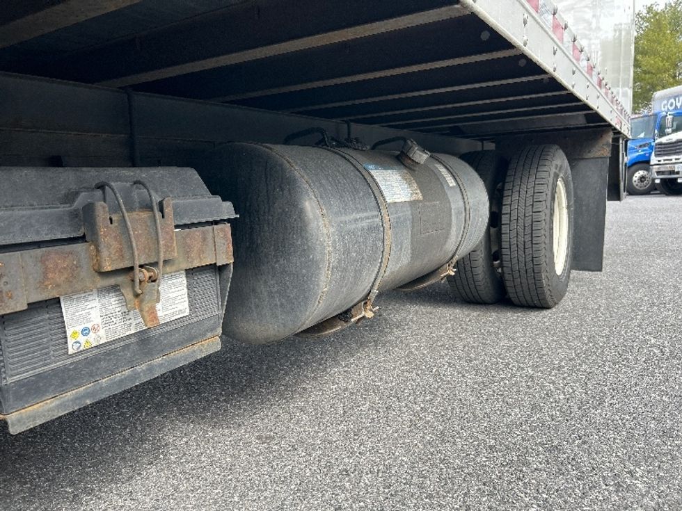 Light Duty Box Truck-Light and Medium Duty Trucks-Isuzu-2021-NPR-Essex-MD-200,456\n\t\tmiles-$ 23,250 - Image 5