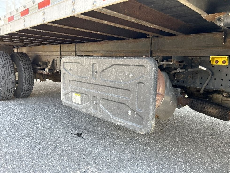 Light Duty Box Truck-Light and Medium Duty Trucks-Isuzu-2021-NPR-Essex-MD-207,764\n\t\tmiles-$ 23,250 - Image 12