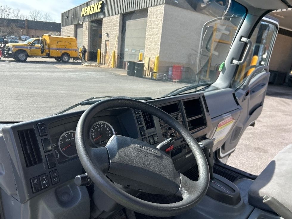 Light Duty Box Truck-Light and Medium Duty Trucks-Isuzu-2021-NPR-Essex-MD-207,764\n\t\tmiles-$ 23,250 - Image 15