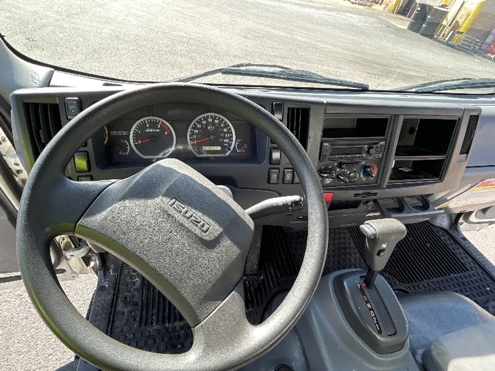 Light Duty Box Truck-Light and Medium Duty Trucks-Isuzu-2021-NPR-Essex-MD-207,764\n\t\tmiles-$ 23,250 - Image 16