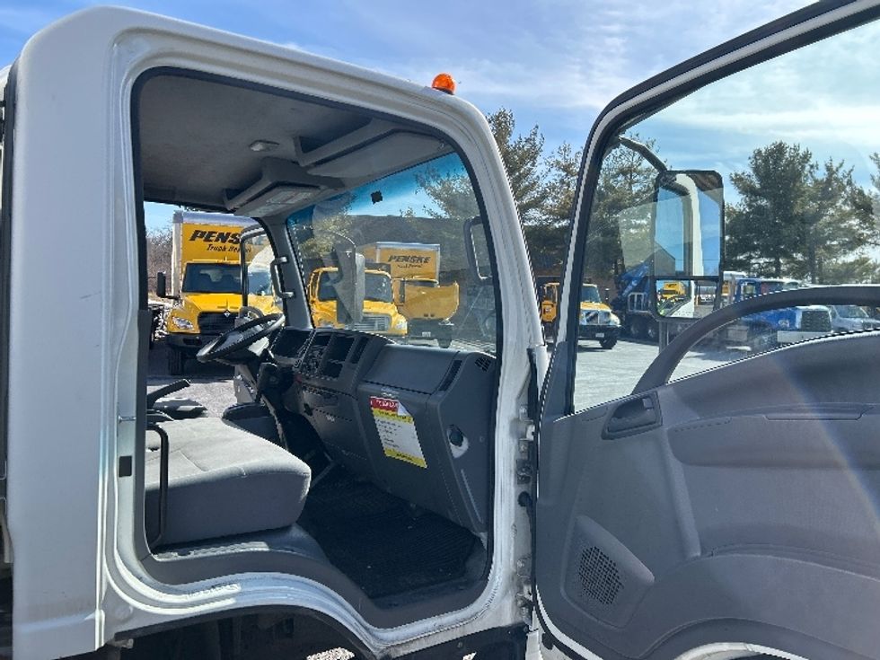 Light Duty Box Truck-Light and Medium Duty Trucks-Isuzu-2021-NPR-Essex-MD-207,764\n\t\tmiles-$ 23,250 - Image 18