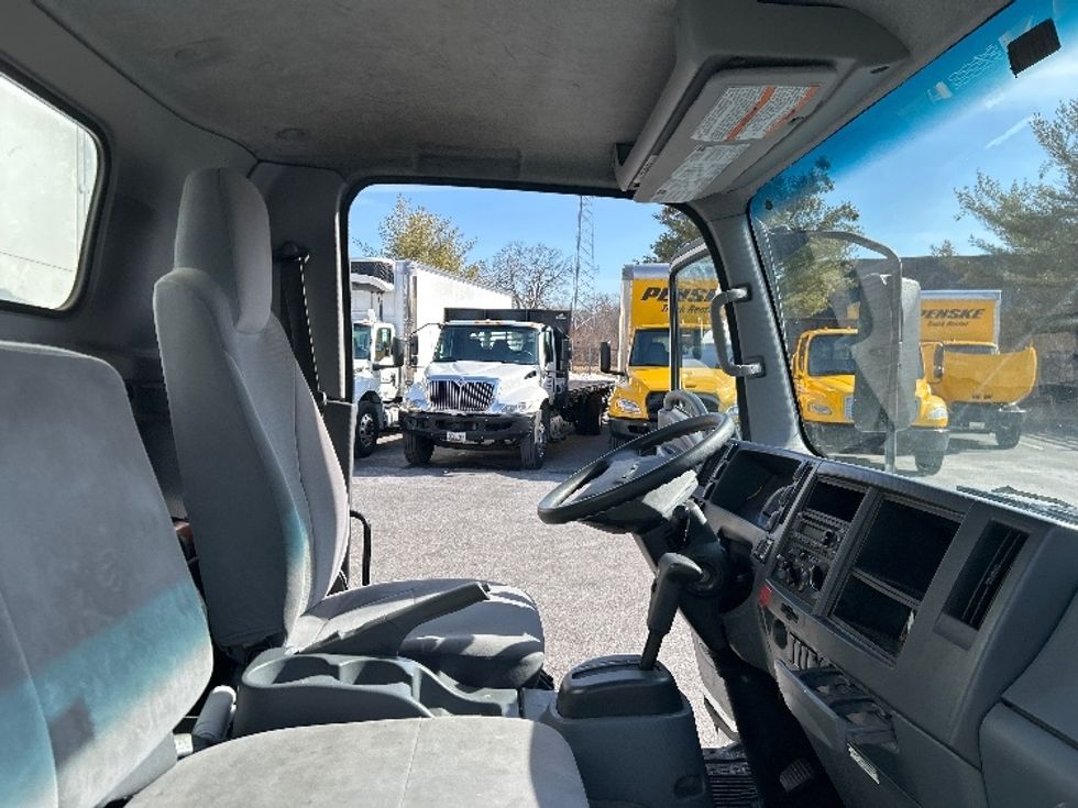 Light Duty Box Truck-Light and Medium Duty Trucks-Isuzu-2021-NPR-Essex-MD-207,764\n\t\tmiles-$ 23,250 - Image 20