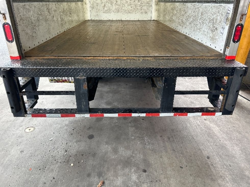 Light Duty Box Truck-Light and Medium Duty Trucks-Isuzu-2021-NPR-Essex-MD-228,388\n\t\tmiles-$ 20,250 - Image 10