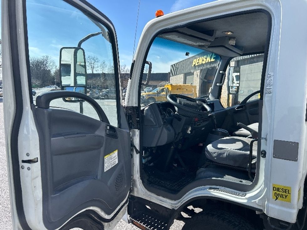 Light Duty Box Truck-Light and Medium Duty Trucks-Isuzu-2021-NPR-Essex-MD-245,350\n\t\tmiles-$ 23,250 - Image 15