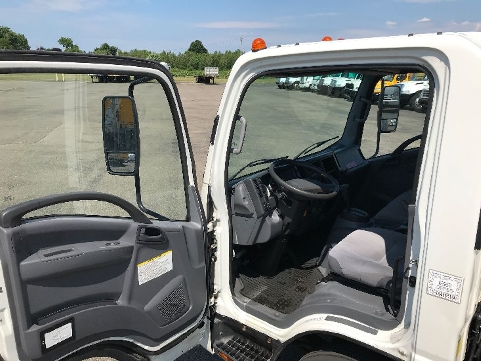 Light Duty Box Truck-Light and Medium Duty Trucks-Isuzu-2021-NPR-Fredonia-NY-103,898\n\t\tmiles-$ 42,500 - Image 16