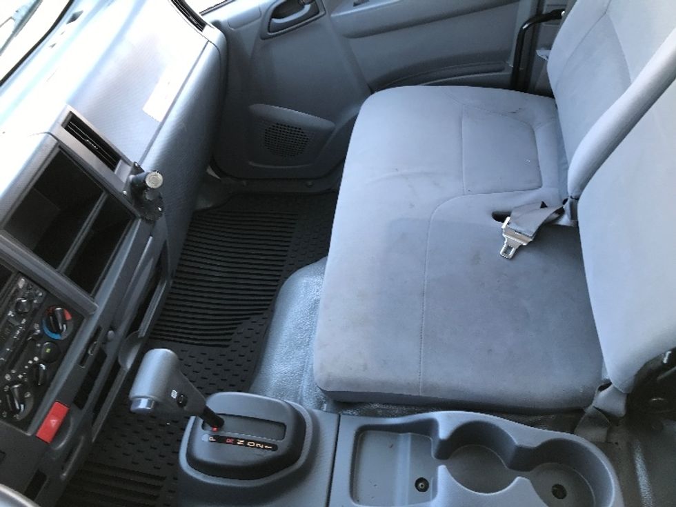 Light Duty Box Truck-Light and Medium Duty Trucks-Isuzu-2021-NPR-Fredonia-NY-103,898\n\t\tmiles-$ 42,500 - Image 19