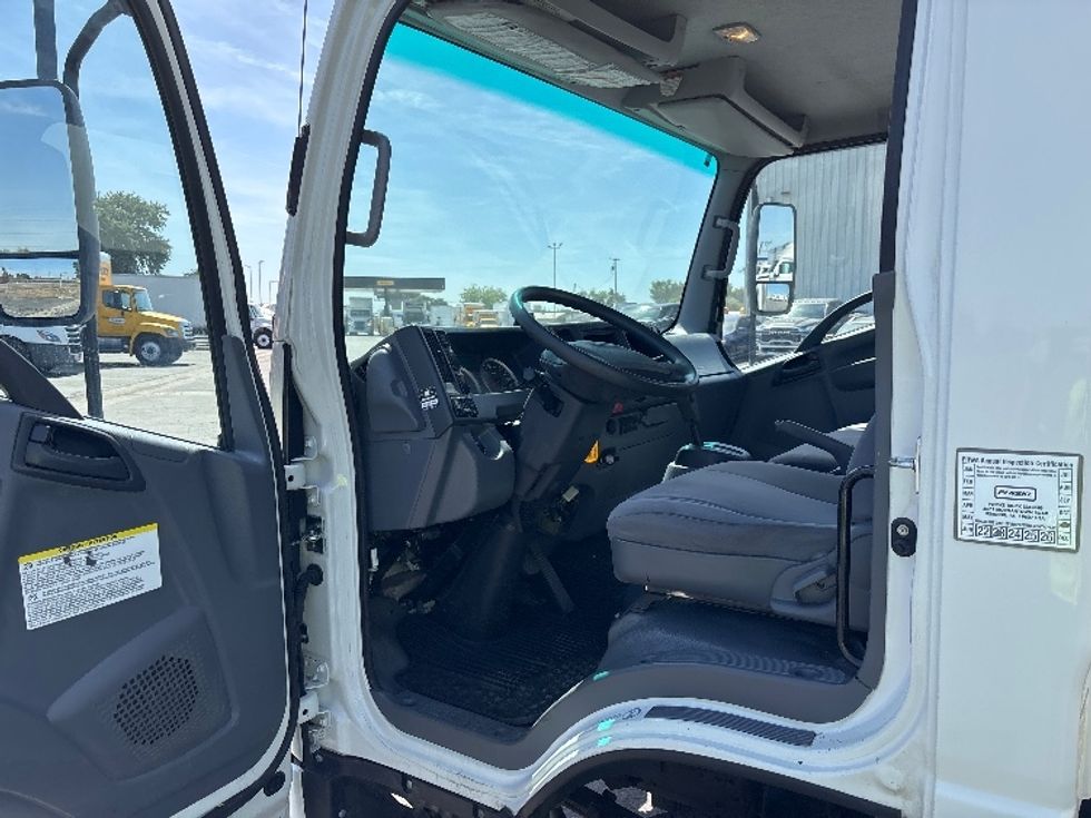 Light Duty Box Truck-Light and Medium Duty Trucks-Isuzu-2021-NPR-Fresno-CA-103,209\n\t\tmiles-$ 48,000 - Image 15