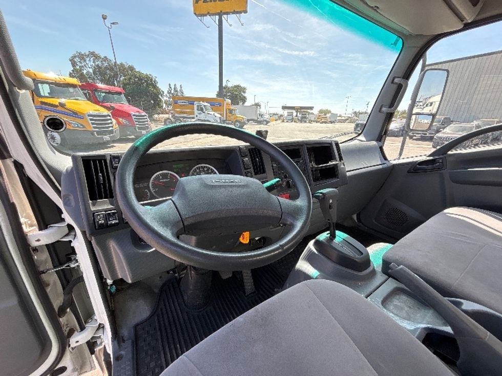 Light Duty Box Truck-Light and Medium Duty Trucks-Isuzu-2021-NPR-Fresno-CA-103,209\n\t\tmiles-$ 48,000 - Image 17