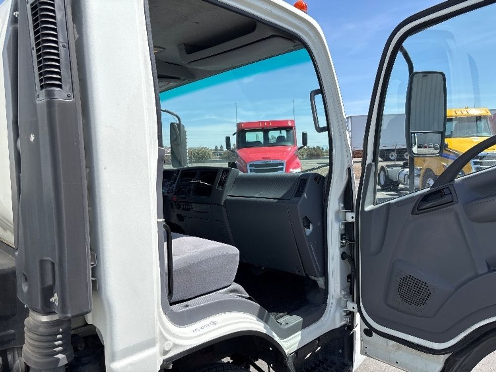 Light Duty Box Truck-Light and Medium Duty Trucks-Isuzu-2021-NPR-Fresno-CA-103,209\n\t\tmiles-$ 48,000 - Image 19