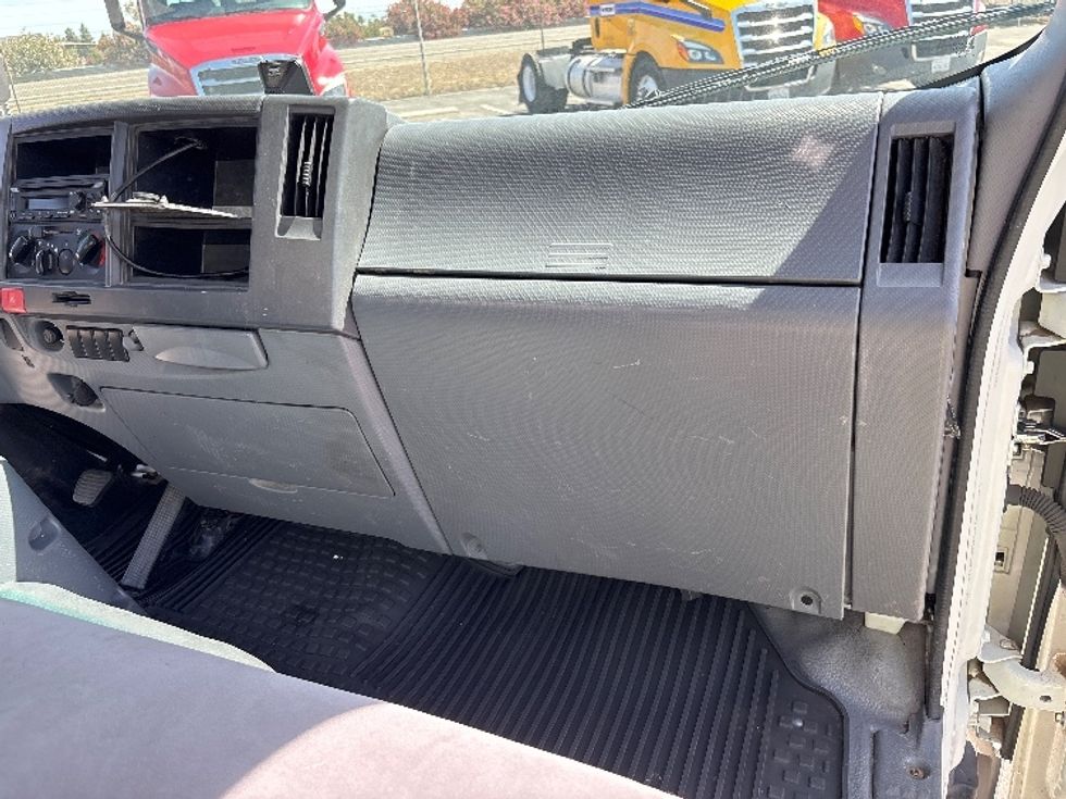 Light Duty Box Truck-Light and Medium Duty Trucks-Isuzu-2021-NPR-Fresno-CA-103,209\n\t\tmiles-$ 48,000 - Image 20