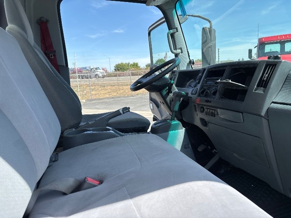 Light Duty Box Truck-Light and Medium Duty Trucks-Isuzu-2021-NPR-Fresno-CA-103,209\n\t\tmiles-$ 48,000 - Image 21
