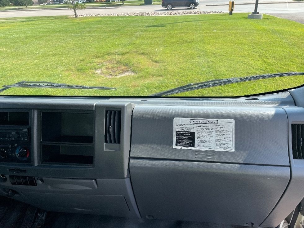 Light Duty Box Truck-Light and Medium Duty Trucks-Isuzu-2021-NPR-Greeley-CO-121,443\n\t\tmiles-$ 43,750 - Image 21