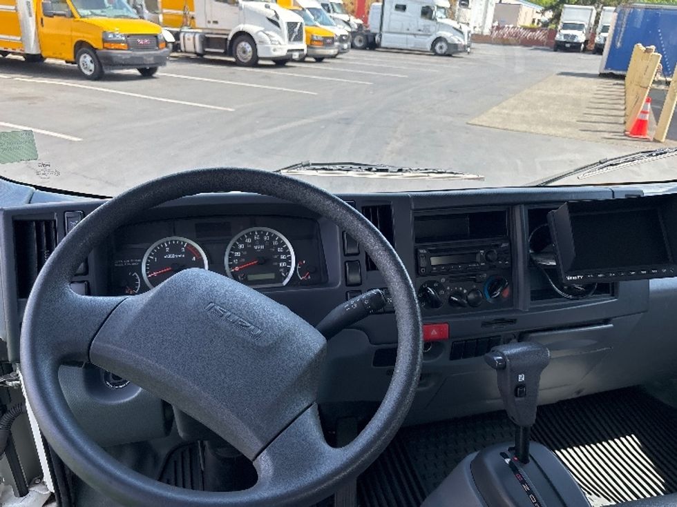 Light Duty Box Truck-Light and Medium Duty Trucks-Isuzu-2021-NPR-Kent-WA-37,401\n\t\tmiles-$ 55,500 - Image 18